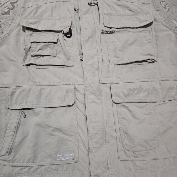 Columbia GRT Utility Vest - Picture 4 of 7